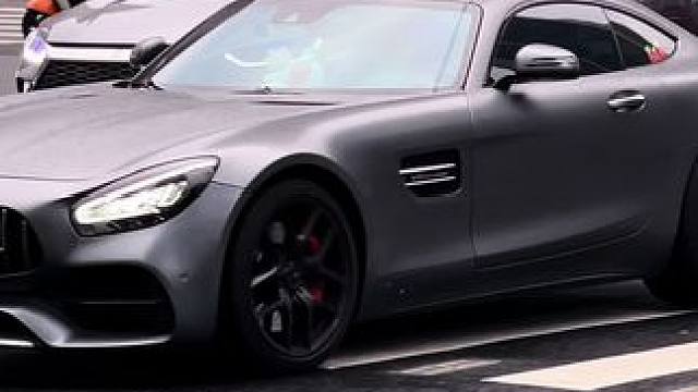 还要什么小米su7ultra，8缸的奔驰amggt它不香吗#奔驰amggt #奔驰amg #dou是