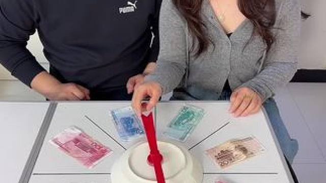 家庭转盘小游戏，太好玩了！ #笑花小王令