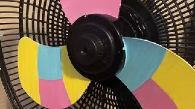 听说用这个风扇吹风更凉快~ #玩个很新的东西