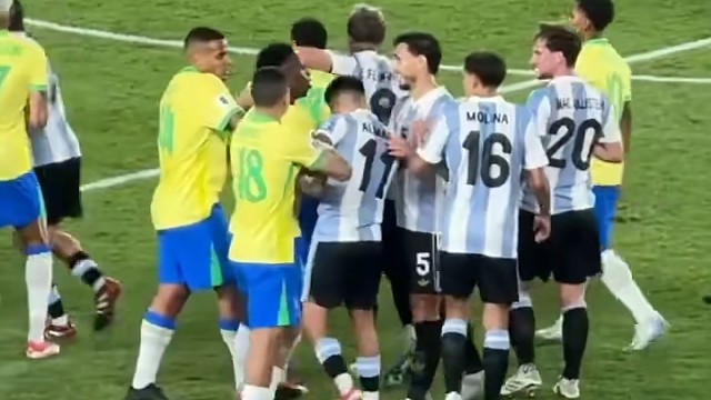 阿根廷中场，估计西班牙都顶不住