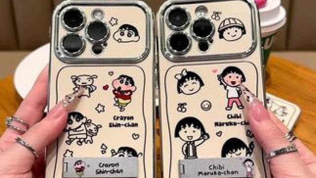 哇塞～小新和小丸子的情侣手机壳壳，两个人都要开开心心的呀～ #支架手机壳 #情侣手机壳 #多型号手机