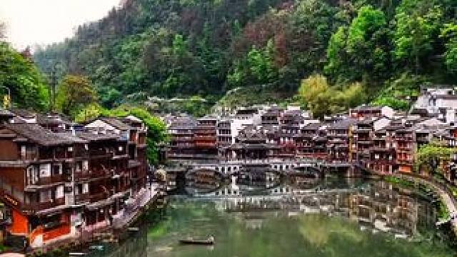 #度假松弛感还得欧若风 #天青色等烟雨而我在等你 #一个视频打开春天里的中国