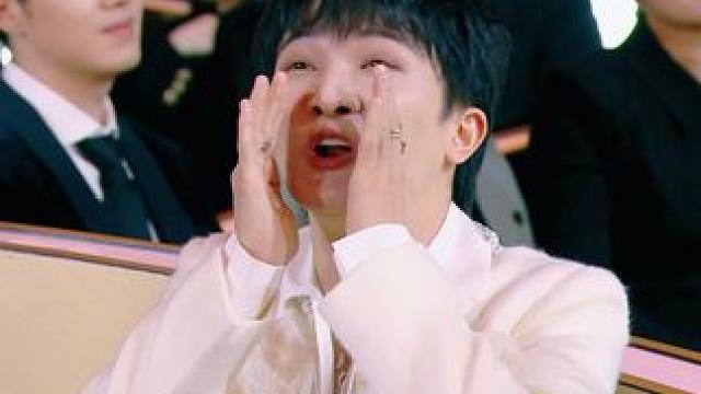 唇语小测验，他们到底说什么啊？在线等挺急的#电视剧品质盛典  #于适  #周深  #景甜  #孟子义