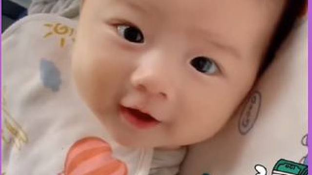 乖崽说：你们养我划算的很#被小宝宝这表情拿捏了 #越养就越上头的人类幼崽 #大眼睛宝宝 #一脸无辜一