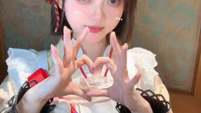 但盼风雨来，能留你在此
即使天无雨，我亦留此地