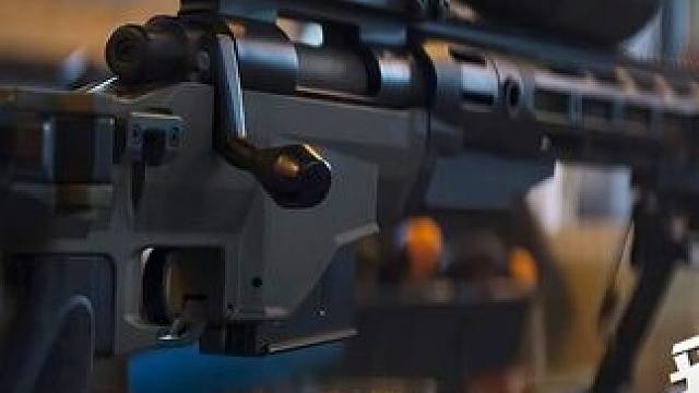 终于等来一部顶级谍战美剧，影帝小雀斑主演，看高智商刺客骚操作 #电影解说