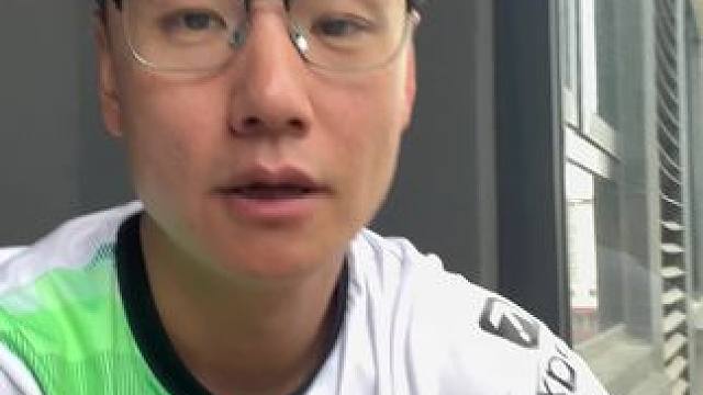 好久没安排球鞋了，一次来5双吧 #亚瑟士足球 #亚瑟士c3 #程序员送球鞋