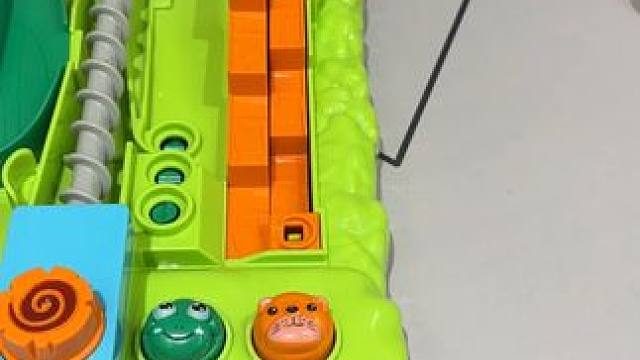 小侄子的丛林大冒险玩具把我迷成了制丈~ #玩个很新的东西