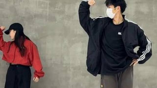 上课听话吗？不听话就给你一拳！！！#hiphop基础  #基本功组合  #大框架 #零基础学舞蹈  