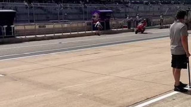 “恭喜破本田卢卡冲刺赛第八完赛”#卢卡 #motogp #本田 #运动员 #摩托车比赛