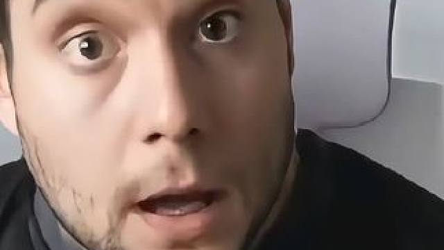 奥恰洛夫:有人说我一次也没赢过马龙很丢人。#马龙 #中国乒乓球