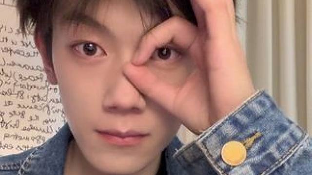 看看我的好朋友们在干嘛 #校园  #好朋友是生活的解药 #让我看看大家在干嘛