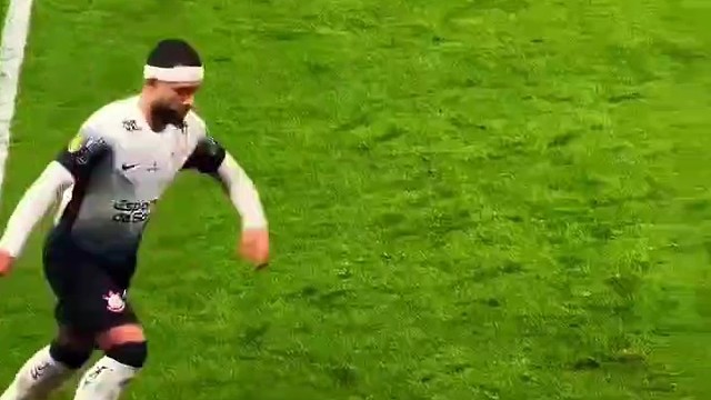 足球火爆场面！