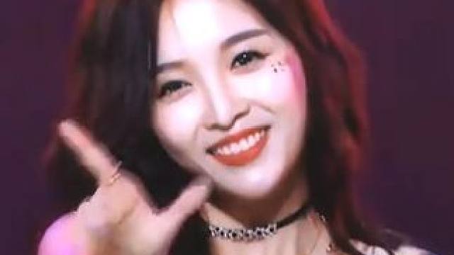 宣仪 希望未来的你能再开心一点 运气好一些吧！ #吴宣仪  #杜华让吴宣仪来乘风多注意身体