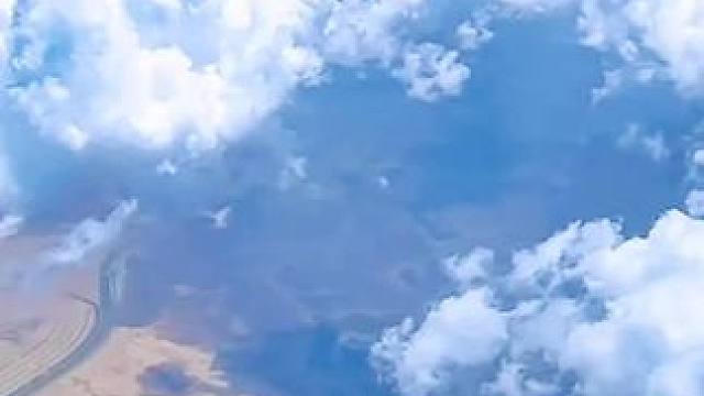 #飞机上的美景 #云层上的风景 #带你去看晴空万里 #蓝天白云不是梦 #让中国的大飞机翱翔蓝天 ！