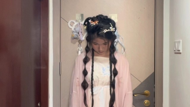 上王者了，跳个舞庆祝一下