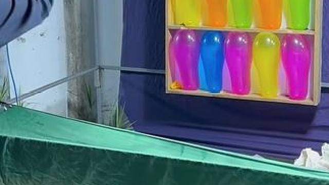 他自述扔飞镖为什么能100%命中气球？ #内容启发搜索 #涨知识 #科普