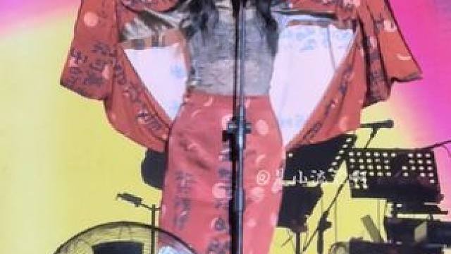 音乐节听原唱黄龄版《免我蹉跎苦》真的好过瘾谁懂初代浪姐➕原唱buff叠满的含金量啊#黄龄 #免我蹉跎