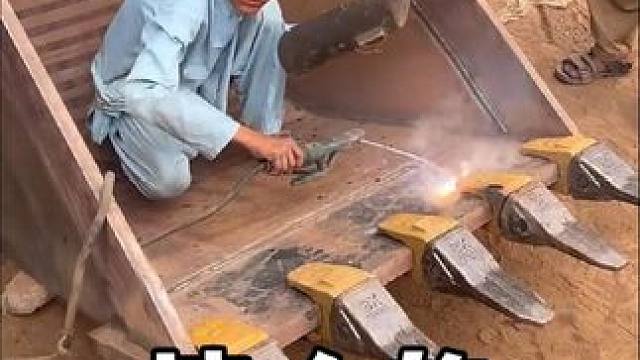 惊人的巴铁焊工#焊工 #电焊 #焊接技术 #实用小技巧 #巴铁