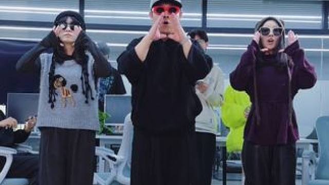 办公室不漂亮，我们要“装”一下！#陈翔六点半