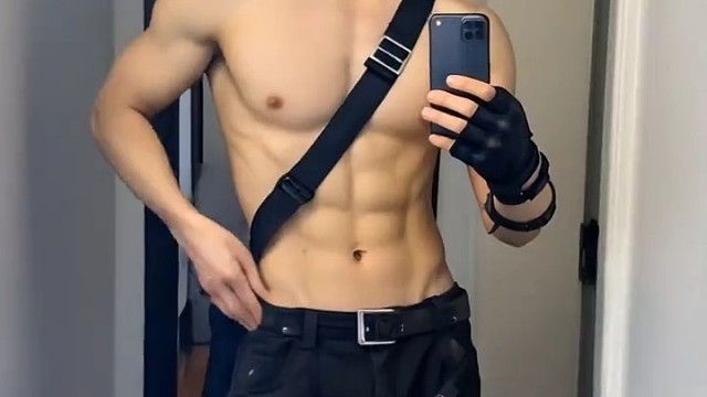 我是男神经，有八块腹肌