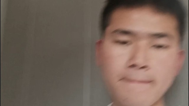 平淡的街头里流逝着幸福的岁月。