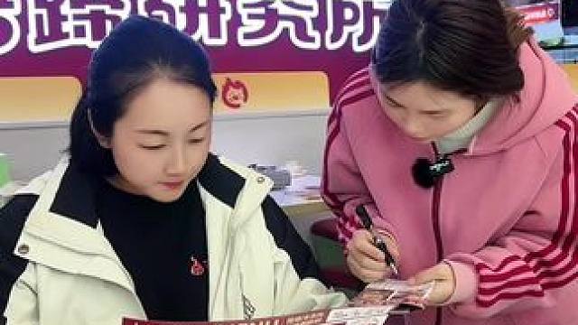 真的要急s人了#搞笑视频 #焱玖家麻辣猪蹄 #幽默段子 #意想不到的结局