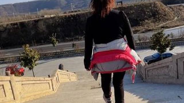 如果你在城市待的太压抑了，不嫌弃农村的话，就来我老家，我给你做酸菜面，土鸡蛋吃….#亲亲的二人台 #