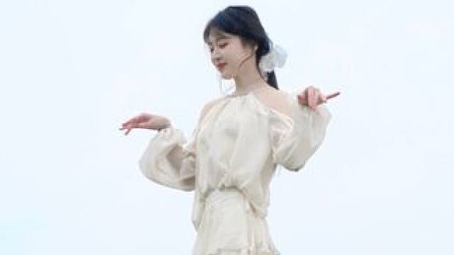 “你应该#大声说拜拜 就算有眼泪掉下来”