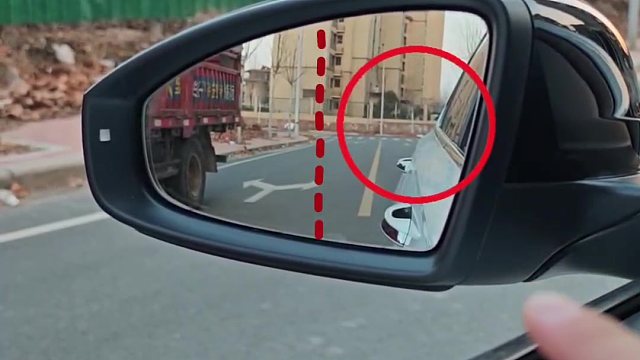 汽车后视镜四大妙用，有车的新手要知道，提升行车安全