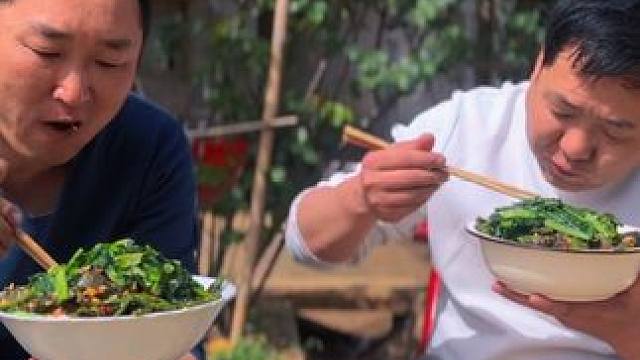 听劝，辣椒炒皮蛋这样做，直接可以炫三碗饭！ #农村美食 #新农人计划2025 #下饭菜 #家常菜