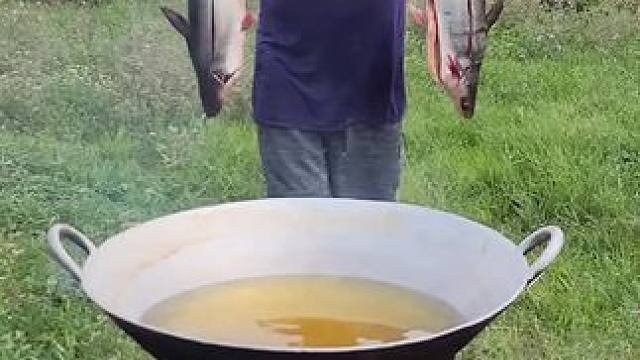 东南亚雷斯大叔来了炸鱼吃 #东南亚美食 #舌尖上的美食 #把家乡的味道分享给大家 #爱生活爱美食 #