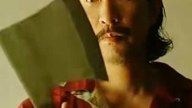 恶魔锁定新目标，女神猎物亮相！#因为一个片段看了整部剧 #明星 #短视频