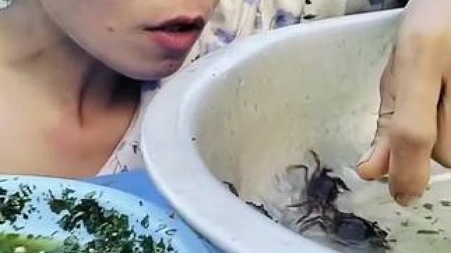 越南美食螃蟹沙拉 #把家乡的味道分享给大家 #东南亚美食 #舌尖上的美食 #农村美食记录生活 #内容