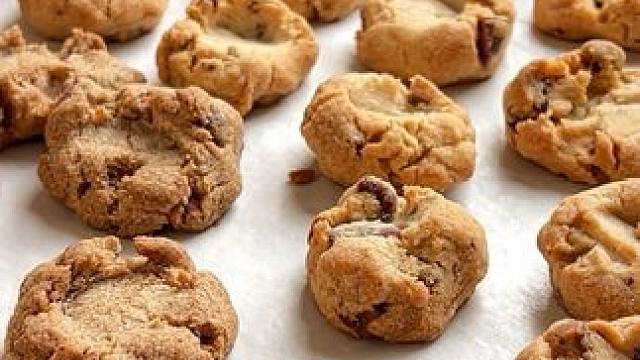 第318道菜: 咖啡碧根果曲奇 #治愈系美食 #下午茶甜品 #甜品治愈一切 #咖啡曲奇 #曲奇饼干