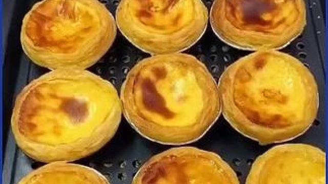 蛋挞我找到了最最最简单的蛋挞做法，外酥里嫩，奶香十足，孩子超爱吃#好东西一起分享 #大人小孩都爱吃 