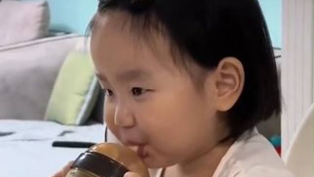 看小棉袄如何哄母亲，既能晓之以理，又能动之以情。