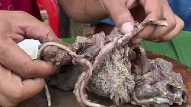 东南亚特色大补牛胎盘 #舌尖上的味道 #把家乡的味道分享给大家 #东南亚美食 #爱生活爱美食 #农村