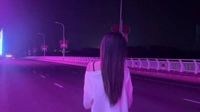 让快乐叠加快乐。浪漫叠加浪漫