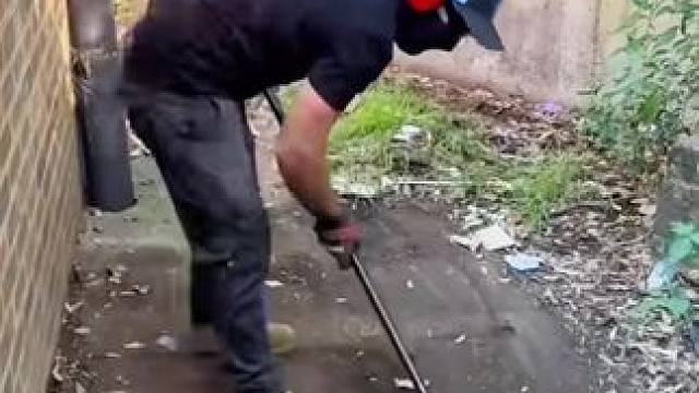 来自土澳的清洁工作，解压还高薪！#极度解压 #庭院清理 #深度清洁