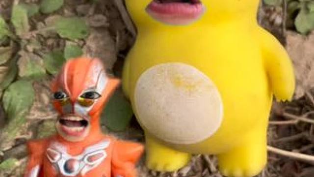 都怪格丽乔奥特曼这下小奶龙可惨了#奥特曼#儿童玩具#奥特曼玩具