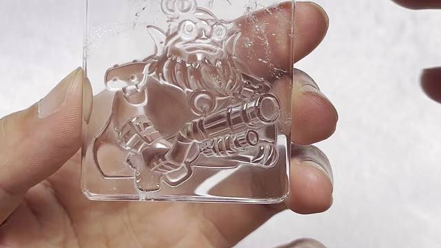 白水晶雕刻传说哥