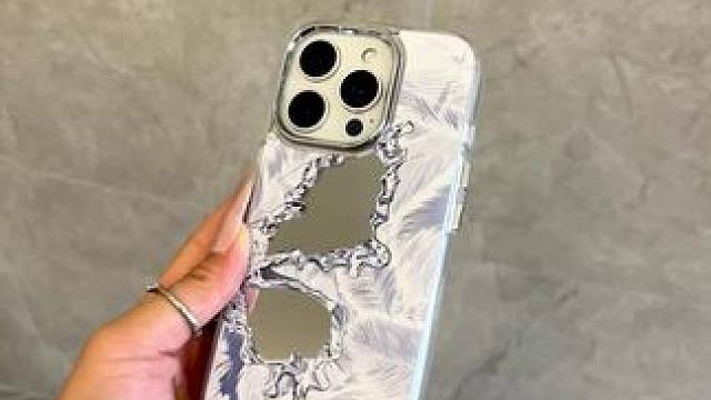 这才是真的高级感手机壳呀～电镀镜面简约图纹～一眼就爱上啦～ #高级感手机壳 #镜面手机壳 #电镀手机