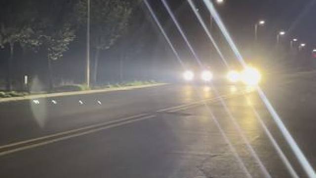 还是干不过功率大的啊。 右侧迈腾330左侧帕萨特380