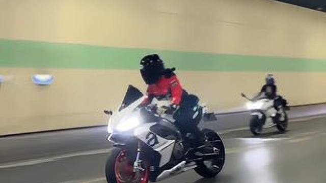 自由的定义是什么#机车 #机车摄影 #封闭路段拍摄 #约拍 #安全骑行