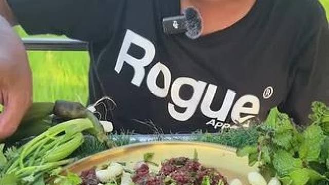 泰国大叔吃木蝴蝶 #我的农村生活 #舌尖上的味道 #爱生活爱美食 #农村美食记录生活 #把家乡的味道