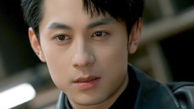 丈夫白月光回国，闺蜜俩直接一起离婚...