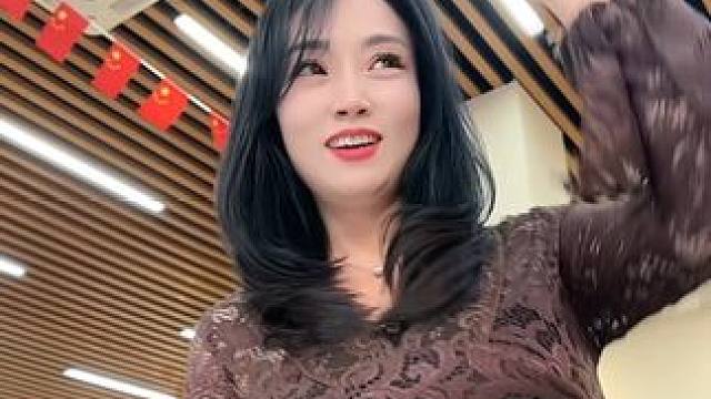 哎呀，确实说不来，下来我去学两句彝语 #老板娘日常