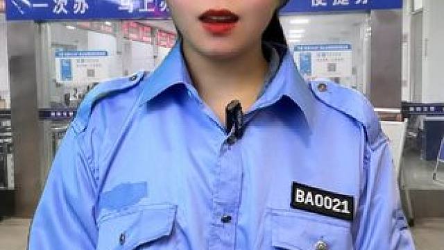 很多朋友买了车，连这个都还不知道，它不需要流量，不需要卡，插USB供电即可使用，车速，语音播报，真的