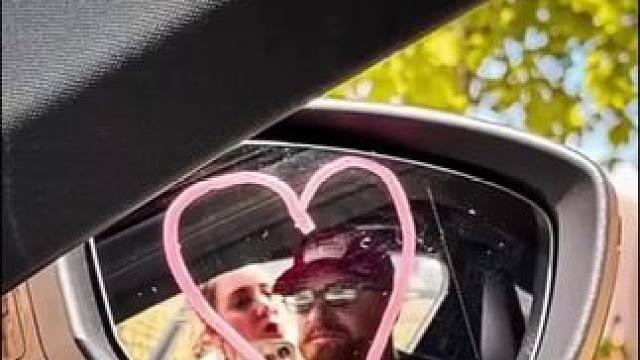 情侣车内创意自拍举起分享 #内容启发搜索 #创作者伙伴计划 #种草 #情侣车内拍照姿势 #拍出电影感